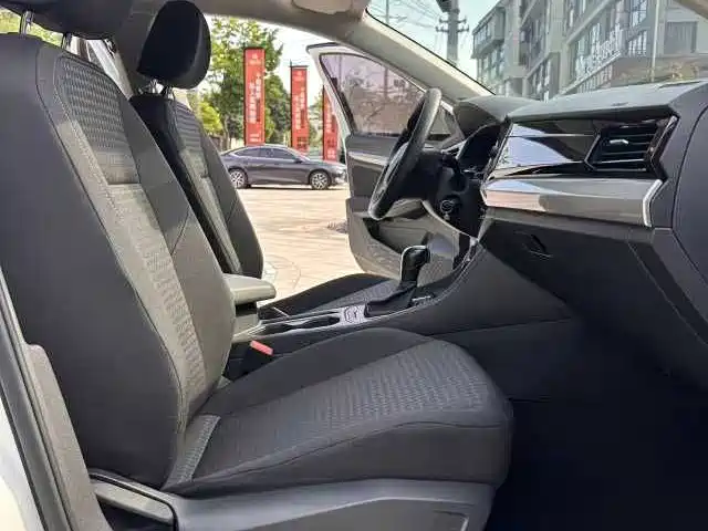 Volkswagen Bora — миниатюра 7