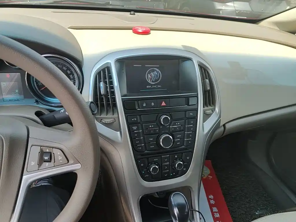 Buick Excelle — миниатюра 13