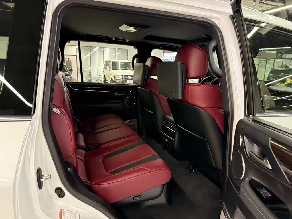 Lexus LX 2019 570
