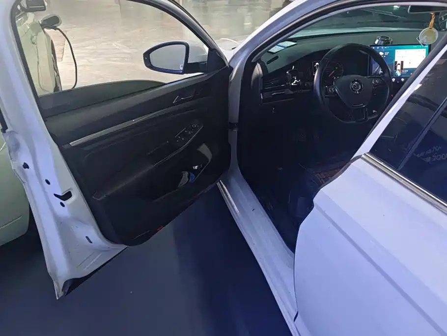 Volkswagen Bora — миниатюра 7
