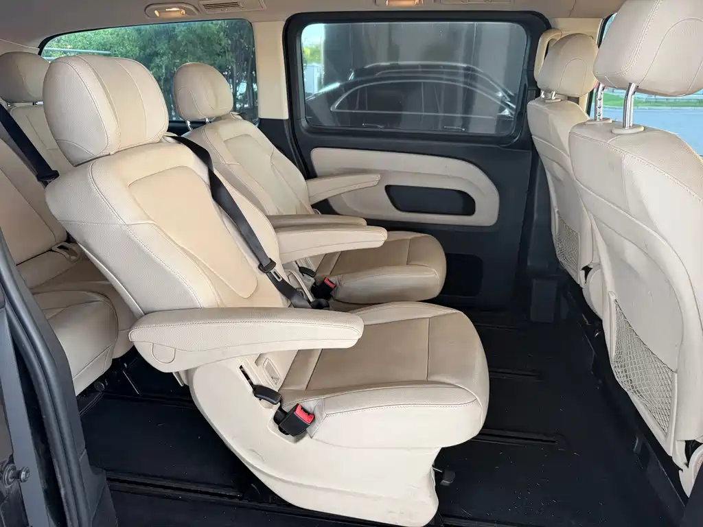 Mercedes-Benz Vito — миниатюра 9