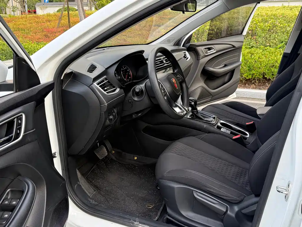 Roewe i5 — миниатюра 10