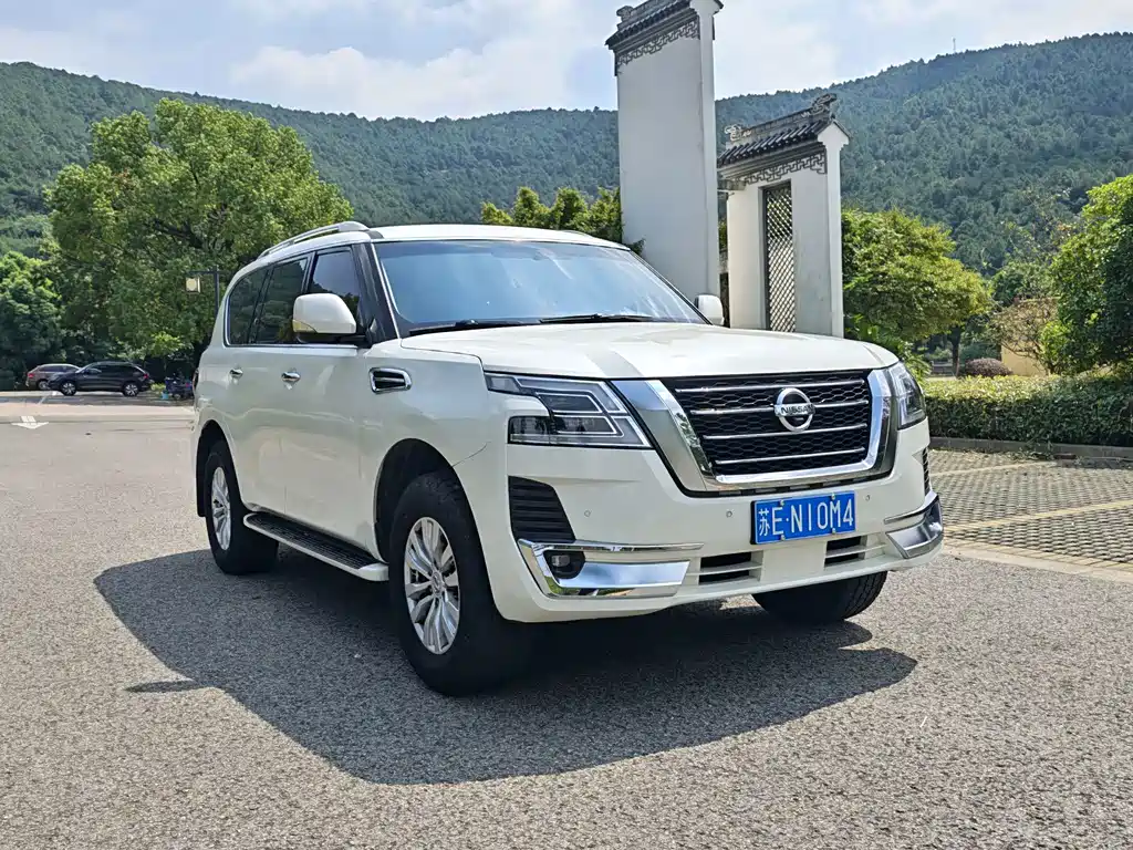 Nissan Patrol — миниатюра 3