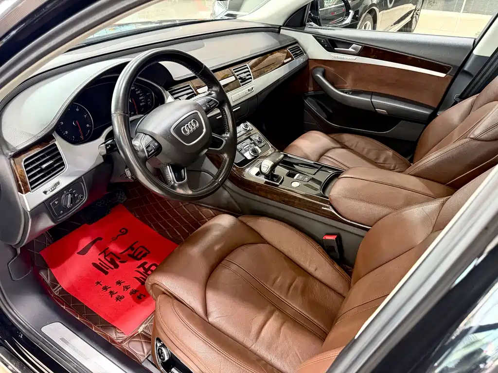 Audi A8 — миниатюра 6