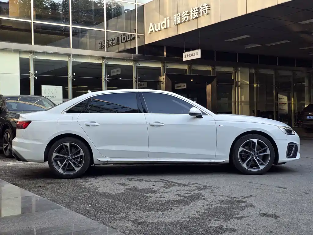 Audi A4L 2024 40 TFSI Fashion