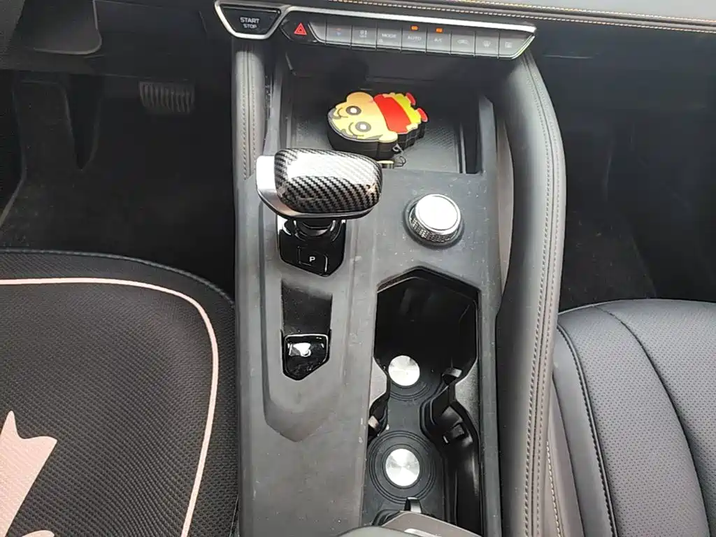 Geely Xingyue L — миниатюра 14