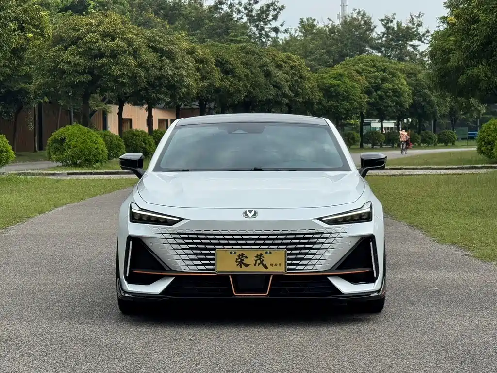 Changan UNI-V — миниатюра 2