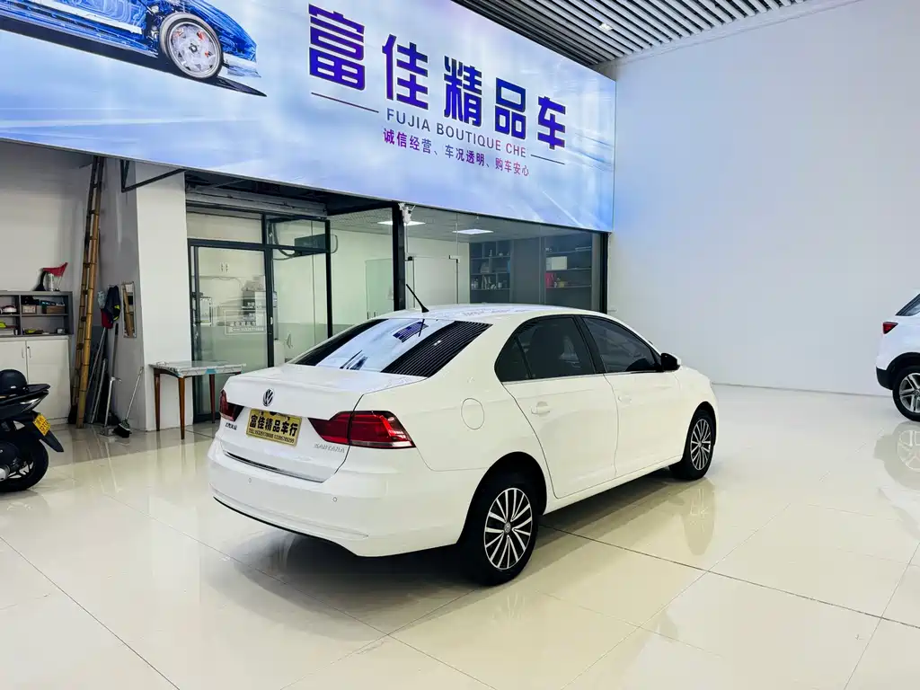 Volkswagen Santana — миниатюра 5