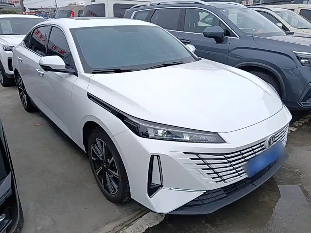 Changan Eado — миниатюра 4