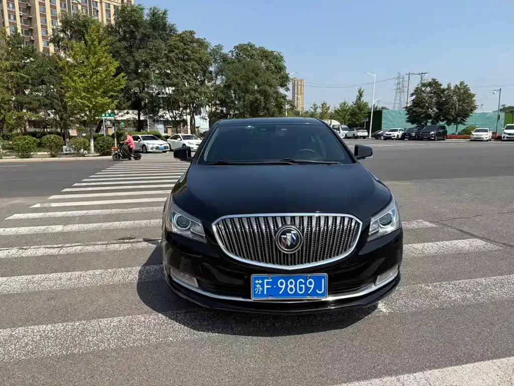 Buick LaCrosse — миниатюра 2