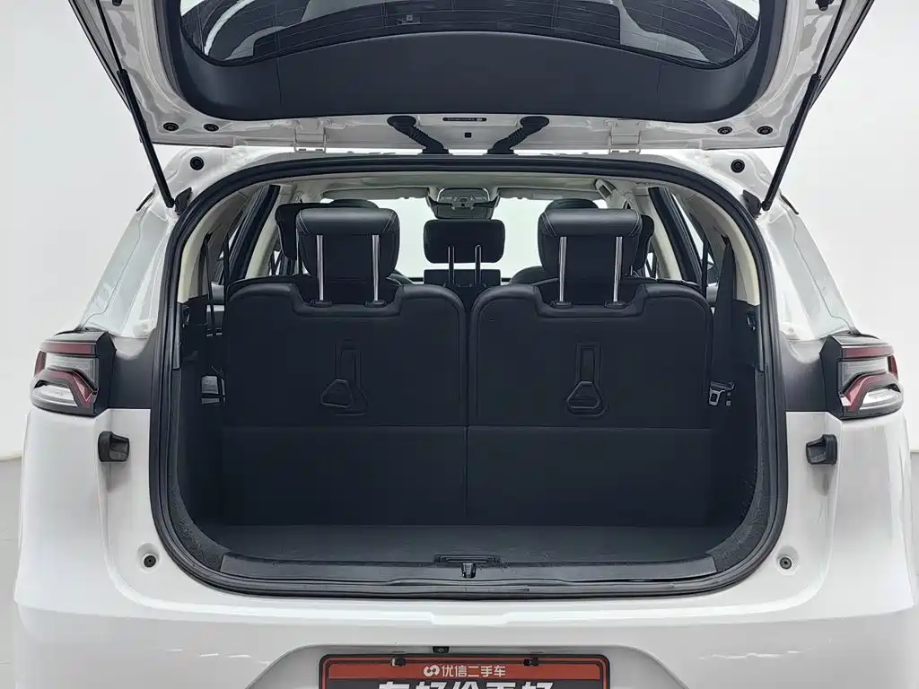 BYD Tang — миниатюра 16