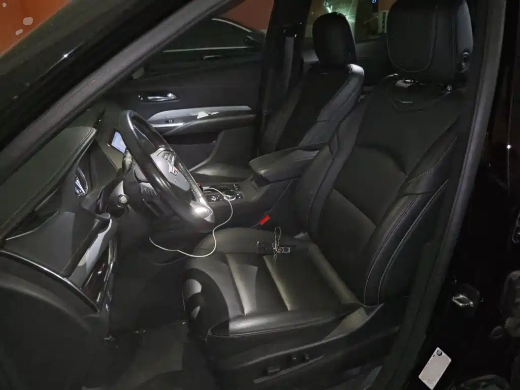 Cadillac XT4 — миниатюра 16