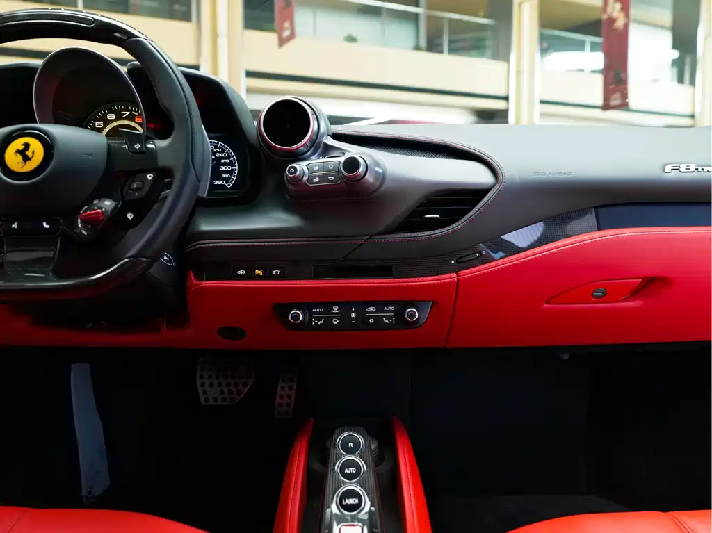 Ferrari F8 — миниатюра 14