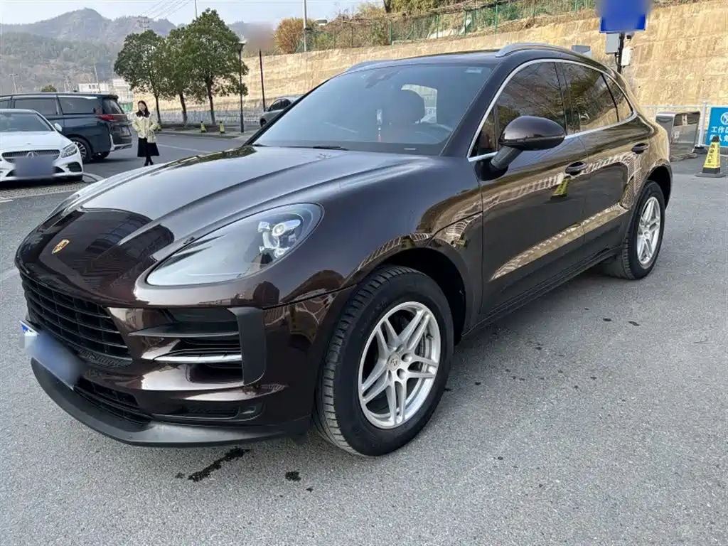 Porsche Macan 2021