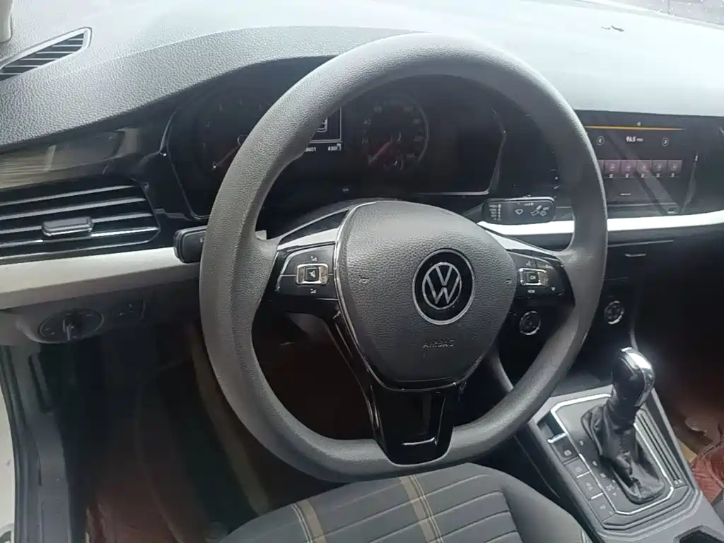 Volkswagen Lavida — миниатюра 11