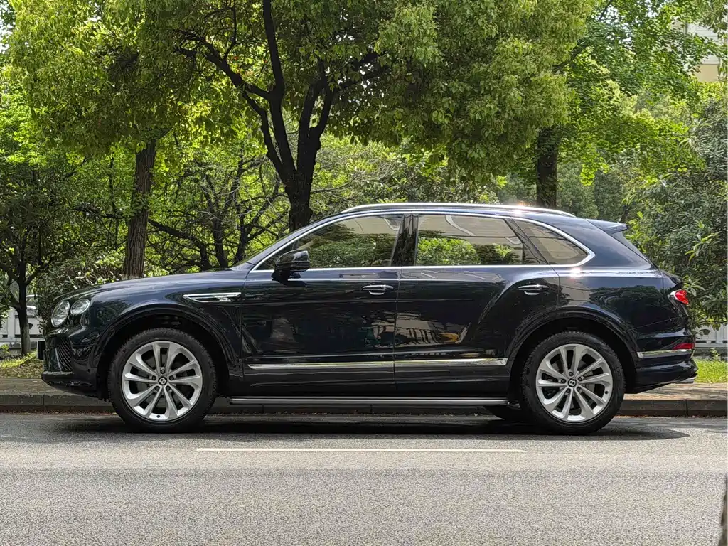 Bentley Bentayga — миниатюра 7