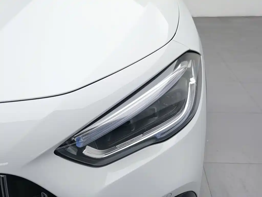 Mercedes-Benz GLA AMG — миниатюра 7