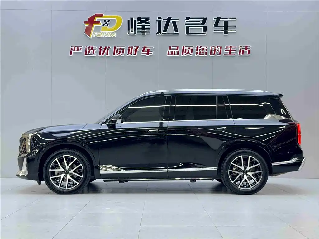GAC GS8 2022 2.0TM Luxury （ мест）