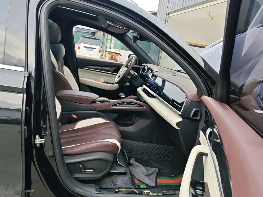 Geely Xingyue L — миниатюра 8