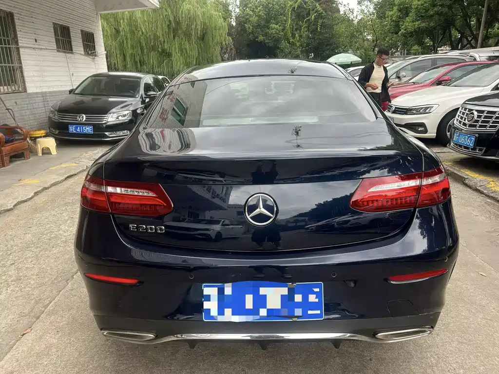Mercedes-Benz E-Class (Import) — миниатюра 8