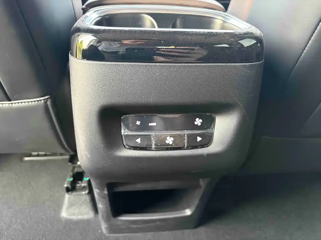 Wuling Xingguang 730 New Energy — миниатюра 14