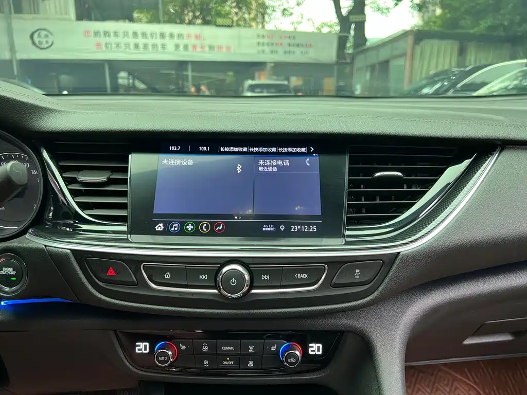 Buick Regal — миниатюра 13