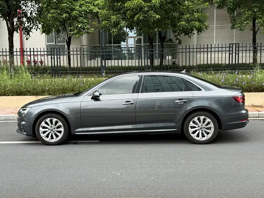 Audi A4L — миниатюра 15