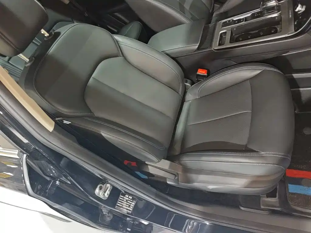 Roewe RX5 — миниатюра 25
