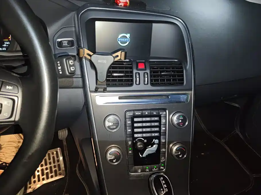 Volvo XC60 — миниатюра 13