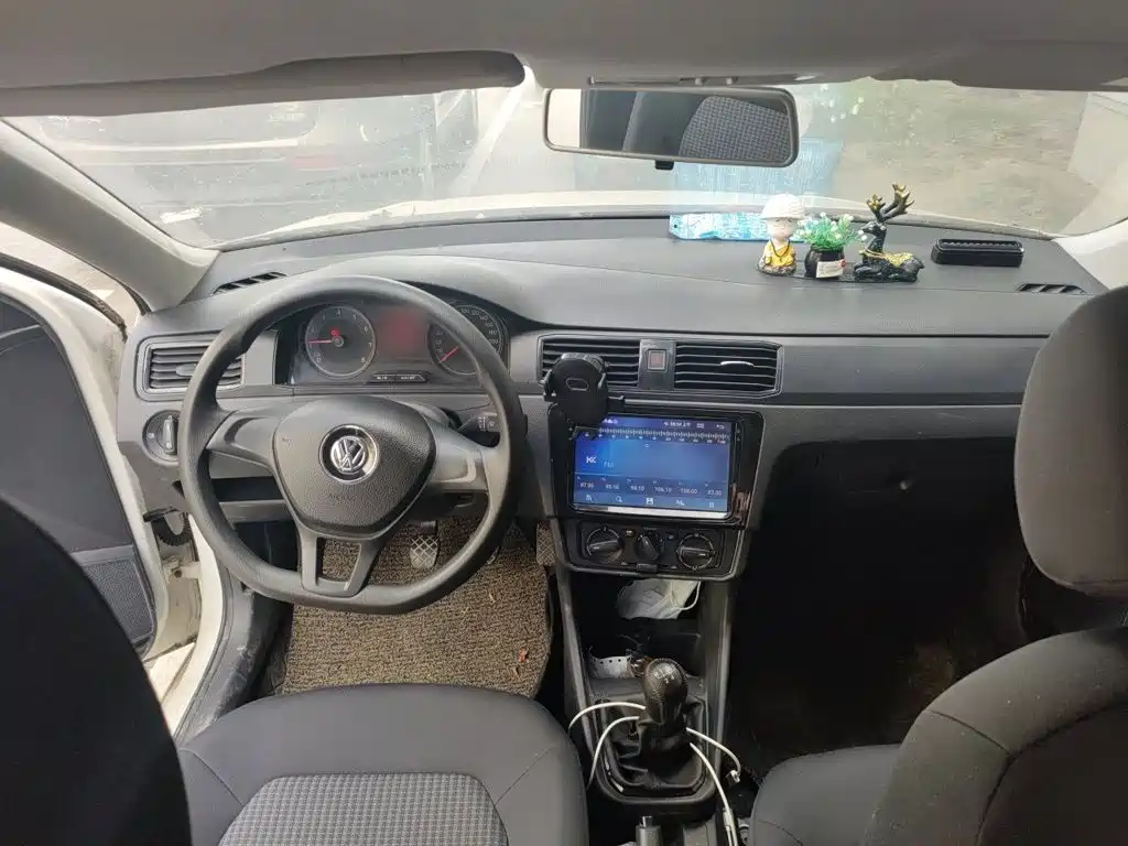 Volkswagen Santana — миниатюра 10