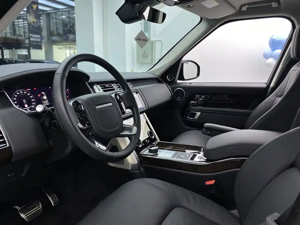 Land Rover Range Rover — миниатюра 19