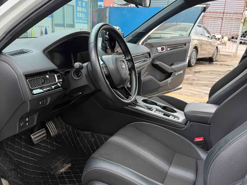 Honda Civic — миниатюра 4