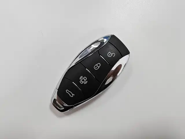 Hongqi Hongqi H5 — миниатюра 9