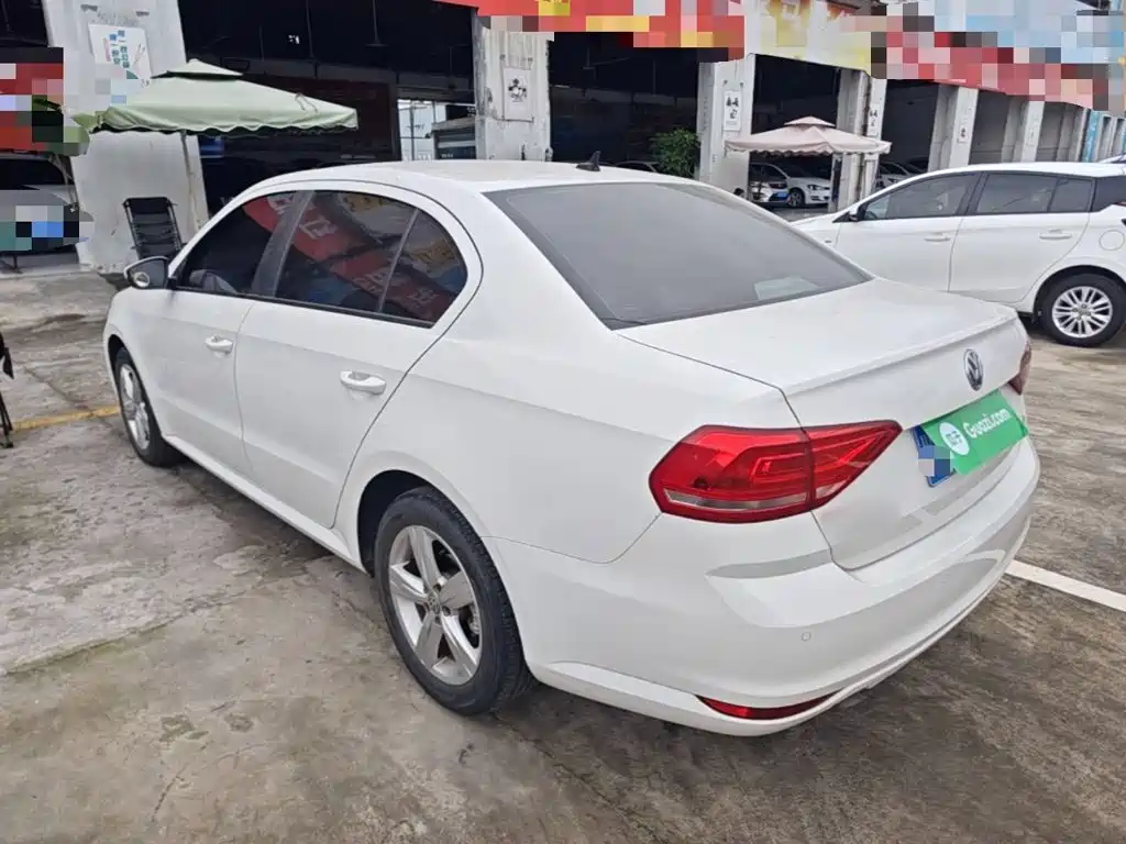 Volkswagen Lavida — миниатюра 5