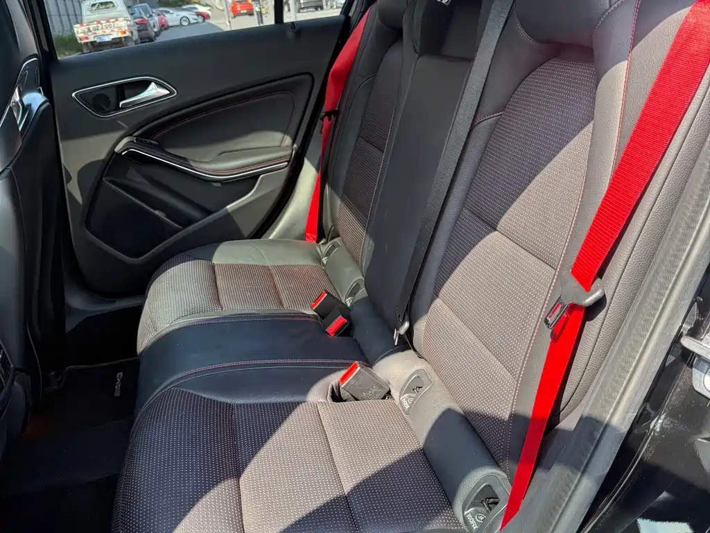 Mercedes-Benz A-Class AMG (Import) — миниатюра 10