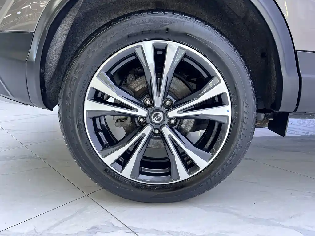 Nissan Qashqai — миниатюра 20