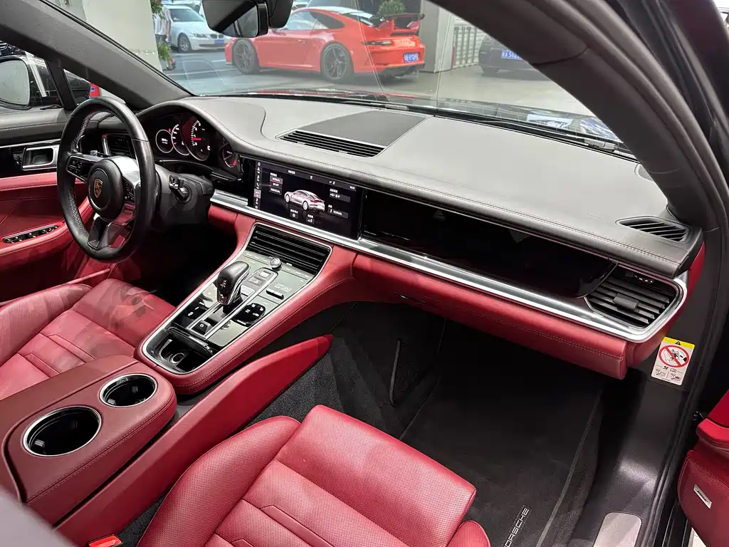 Porsche Panamera — миниатюра 8