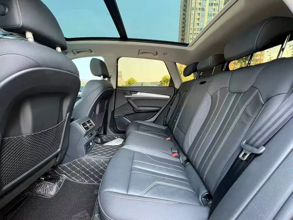 Audi Q5L — миниатюра 5