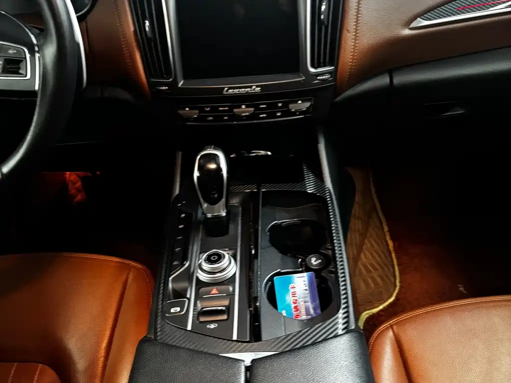 Maserati Levante — миниатюра 12
