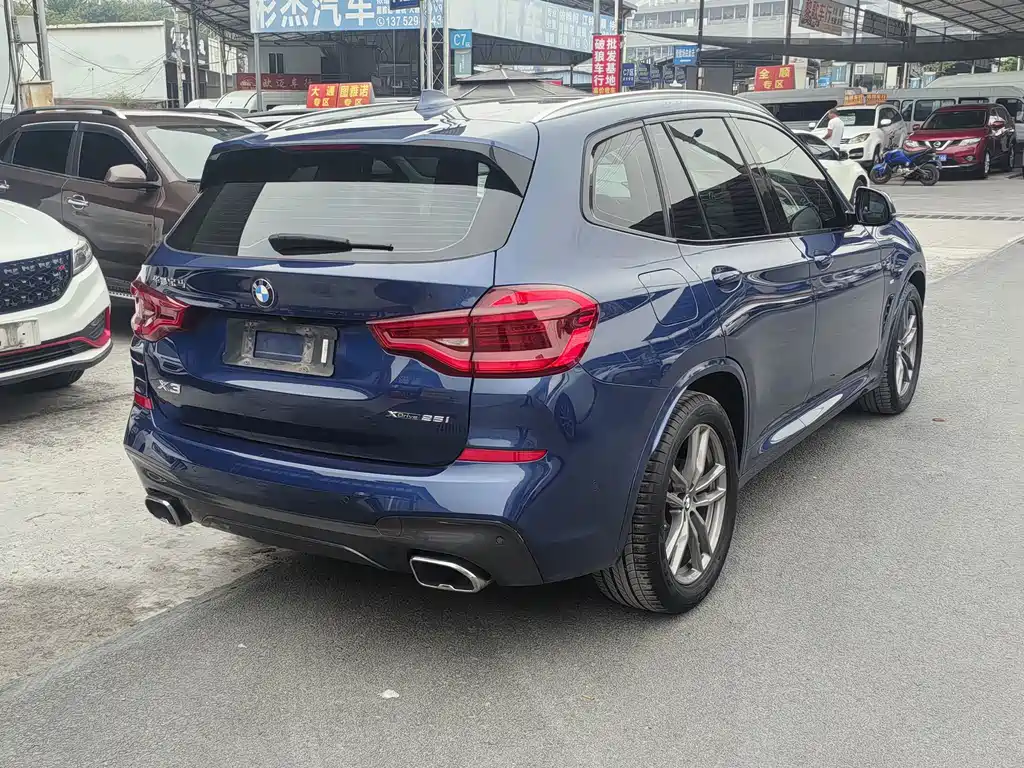 BMW X3 — миниатюра 8