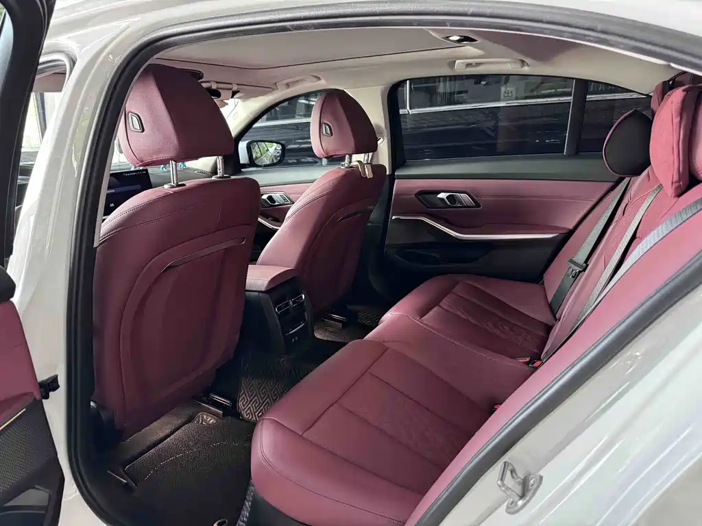 BMW 3 Series — миниатюра 4