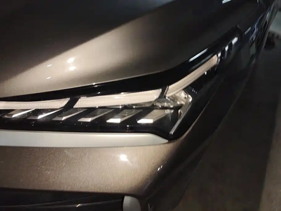 Geely Binyue — миниатюра 5