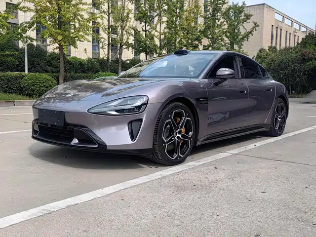 XIAOMI CAR XIAOMI SU7 2024