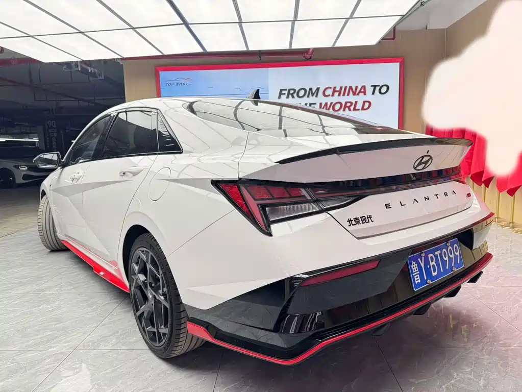 Hyundai Elantra — миниатюра 7
