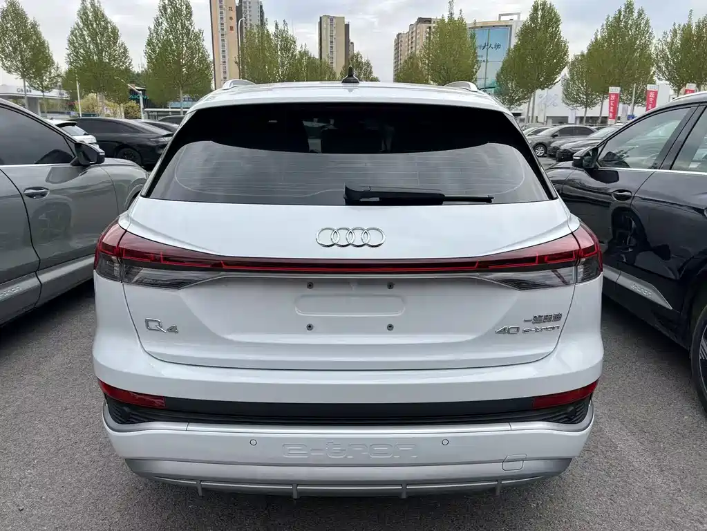 Audi Q4 e-tron 2024 40 e-tron