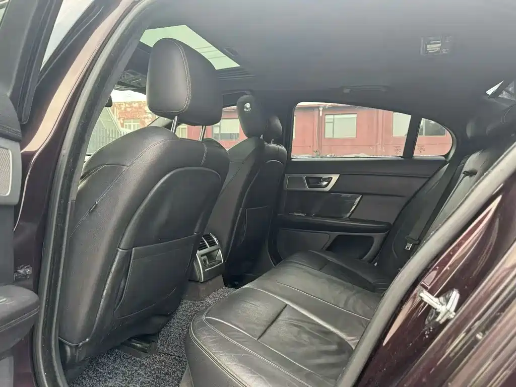 Jaguar XF 2015 XF 3.0 SC R-Sport Luxury