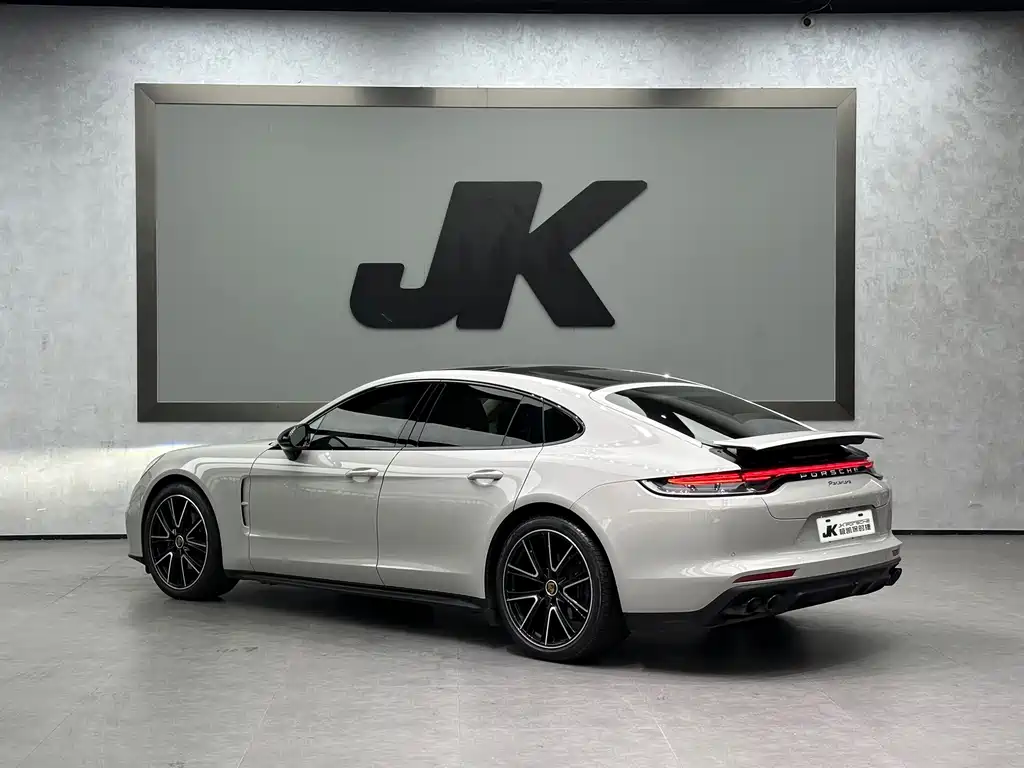 Porsche Panamera — миниатюра 11
