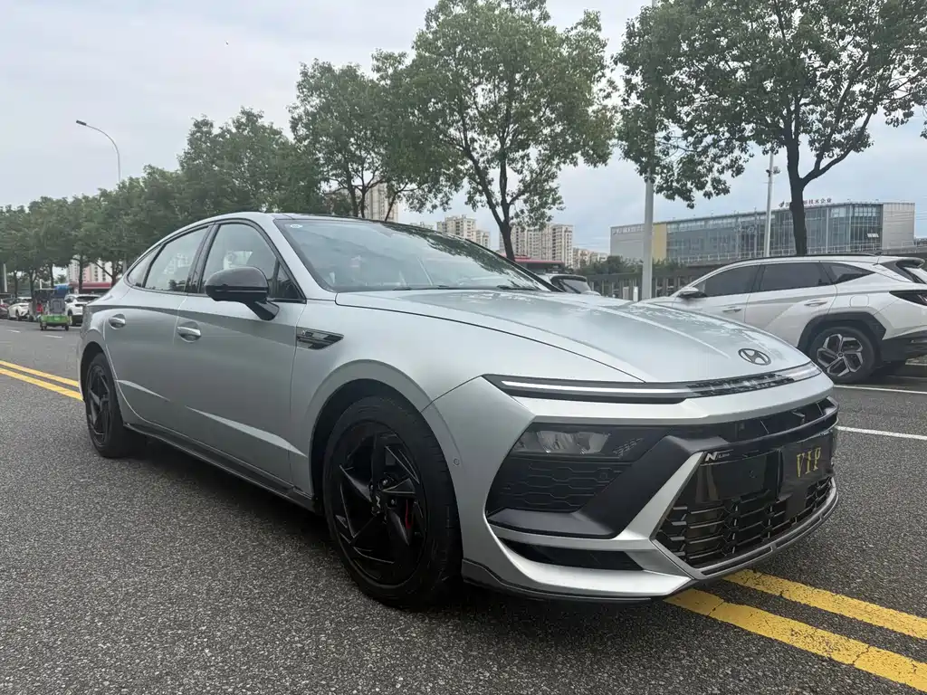 Hyundai Sonata — миниатюра 3