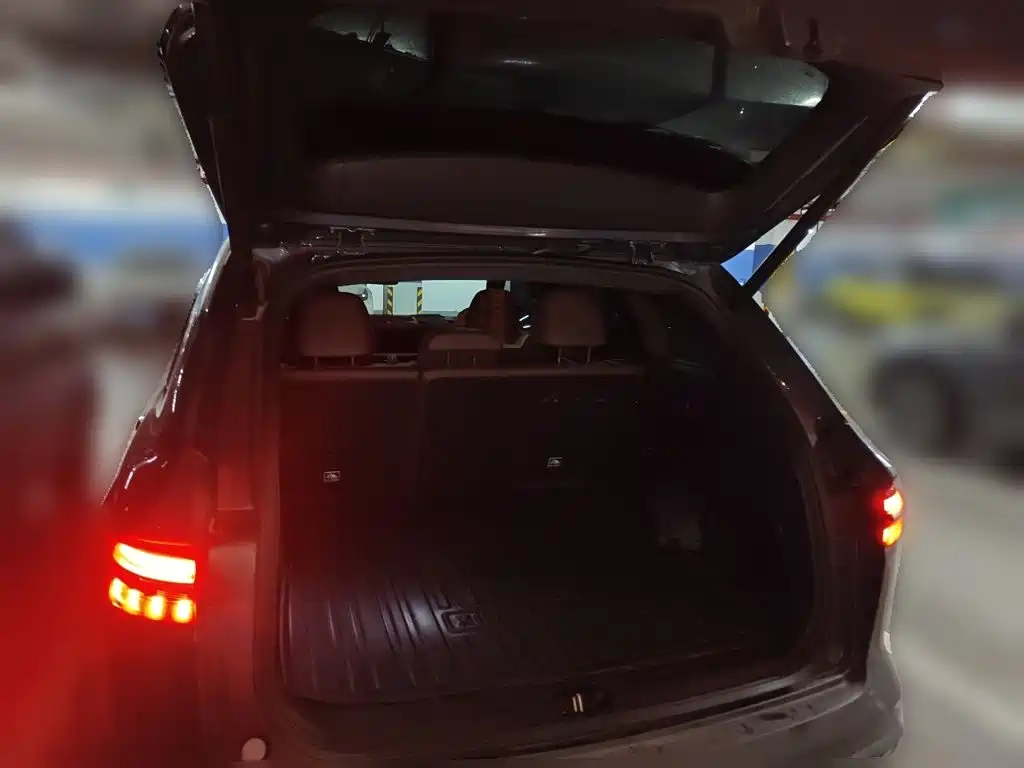 Geely Xingyue L — миниатюра 15