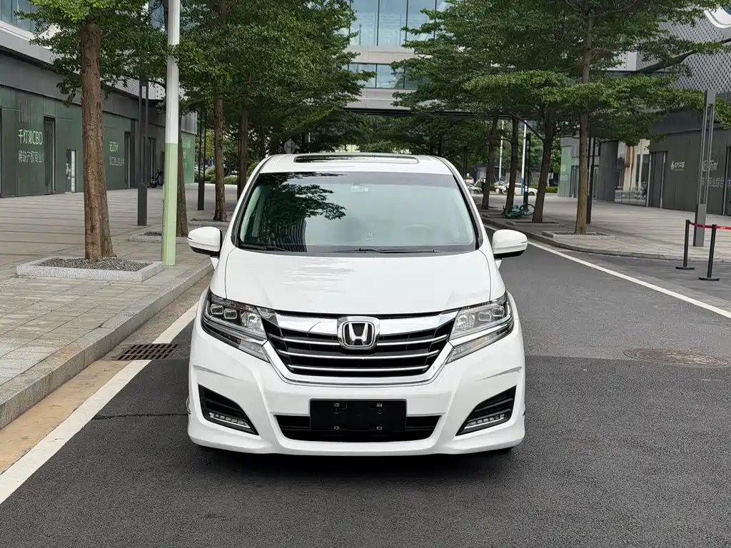 Honda Elysion 2016 2.4L Comfort